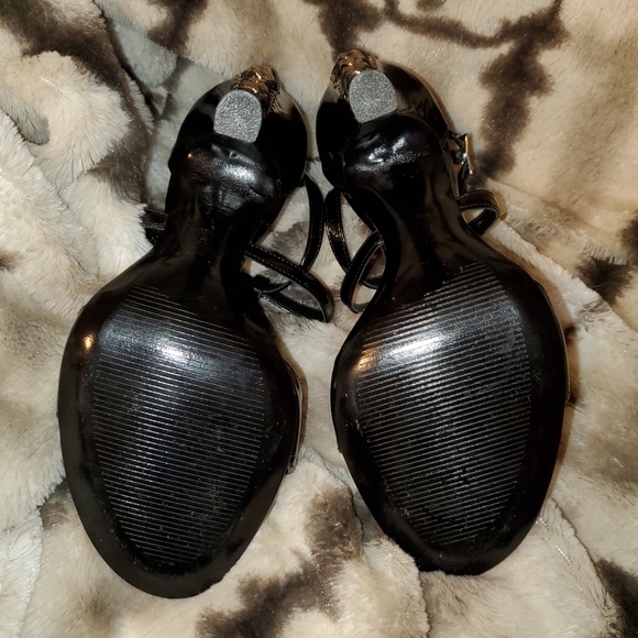 🔥 Authentic Versace Chain Heels 🔥 - Picture 11 of 16